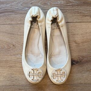 Tory Burch Women's Beige Loafers